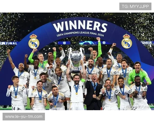 奥布拉克稳守防线,指挥球队成功抵御对手猛攻 奥布拉克稳守防线,指挥球队成功抵御对手猛攻